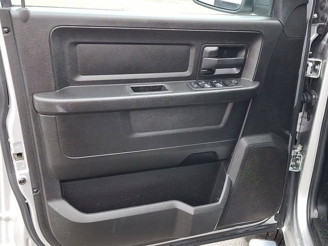 2019 RAM 1500 Classic Express Quad Cab 4x4 6'4" Box