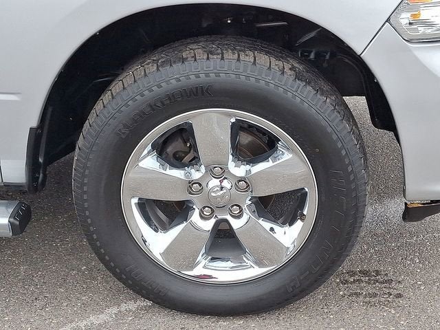 2019 RAM 1500 Classic Express Quad Cab 4x4 6'4" Box