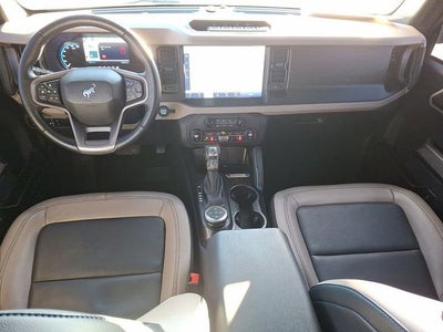 2023 Ford Bronco Base