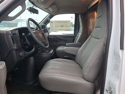 2026 Chevrolet Express Cutaway 3500 1WT