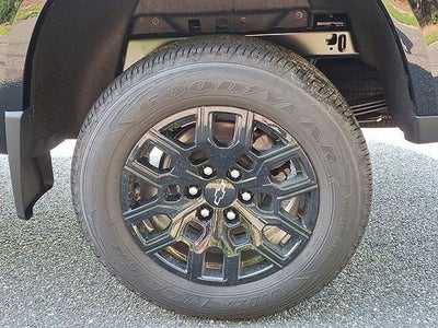 2025 Chevrolet Colorado WT/LT