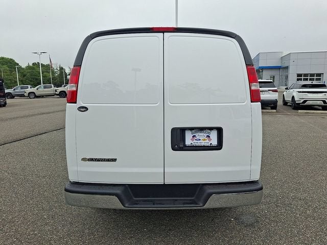 2023 Chevrolet Express Cargo 2500 WT
