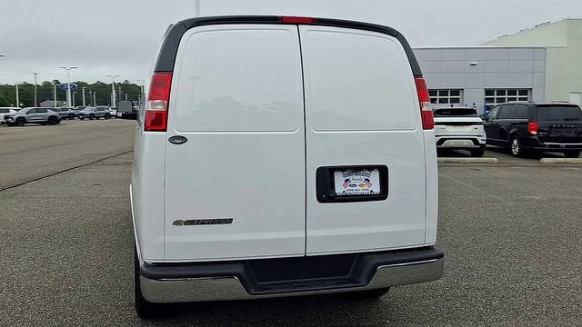 2023 Chevrolet Express Cargo 2500 WT