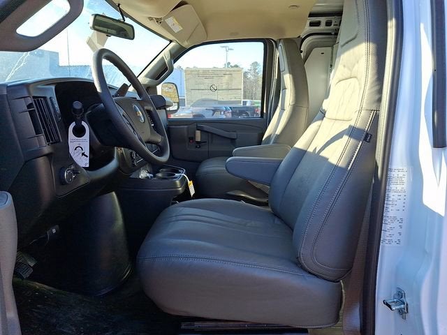 2026 Chevrolet Express Cargo 2500 WT