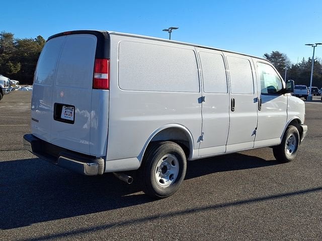 2026 Chevrolet Express Cargo 2500 WT