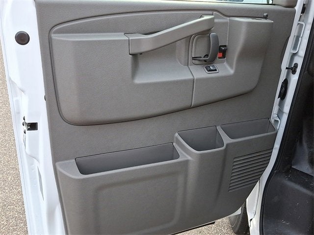 2026 Chevrolet Express Cargo 2500 WT