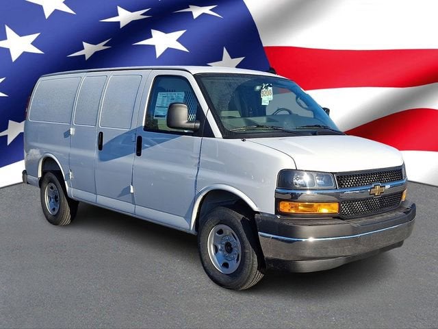 2026 Chevrolet Express Cargo 2500 WT