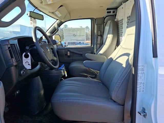 2026 Chevrolet Express Cargo 2500 WT