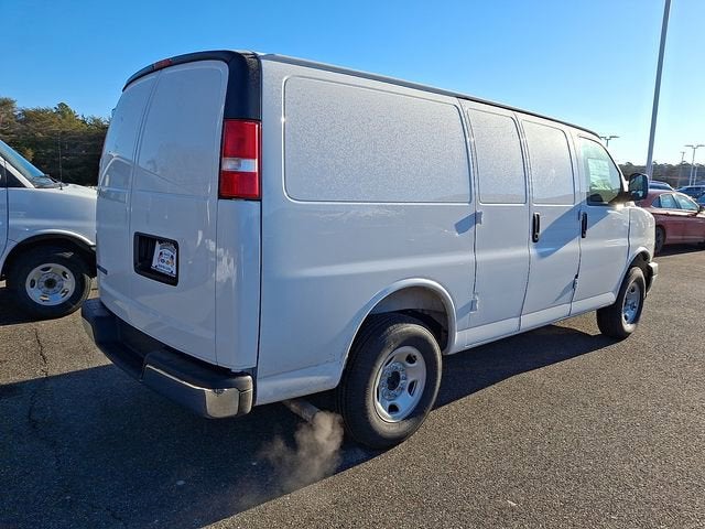 2026 Chevrolet Express Cargo 2500 WT