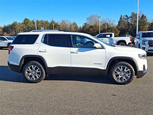 2022 GMC Acadia SLT