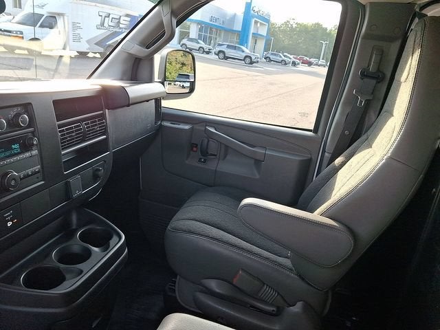 2025 GMC Savana Cargo Work Van