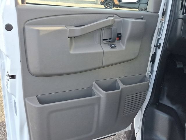 2025 GMC Savana Cargo Work Van