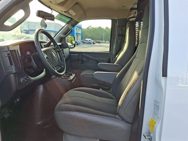 2025 GMC Savana Cargo Work Van