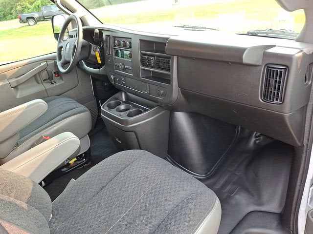 2025 GMC Savana Cargo Work Van