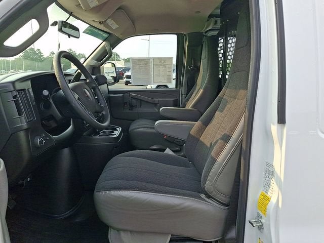 2025 GMC Savana Cargo Work Van