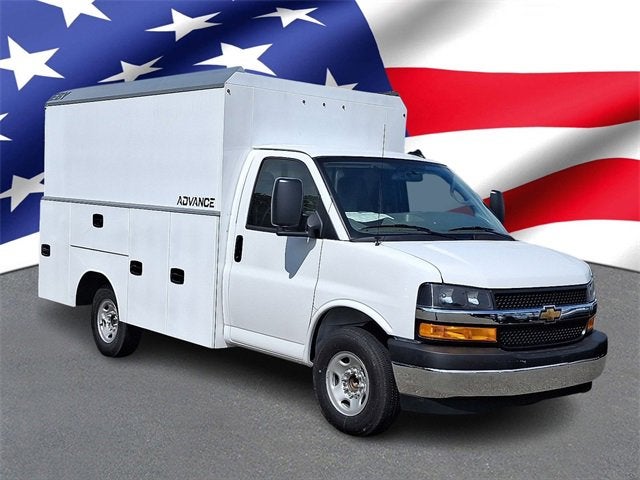 2025 Chevrolet Express Cutaway 3500 1WT