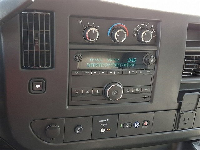 2025 Chevrolet Express Cutaway 3500 1WT