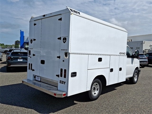 2025 Chevrolet Express Cutaway 3500 1WT