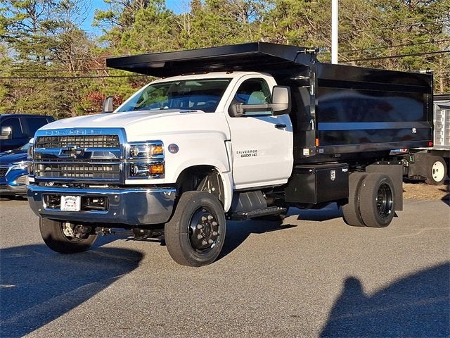 2024 Chevrolet Silverado 5500 HD Work Truck