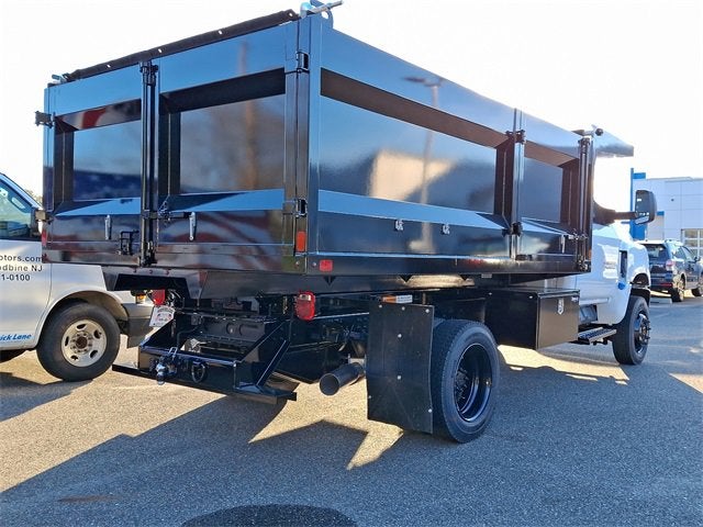 2024 Chevrolet Silverado 5500 HD Work Truck