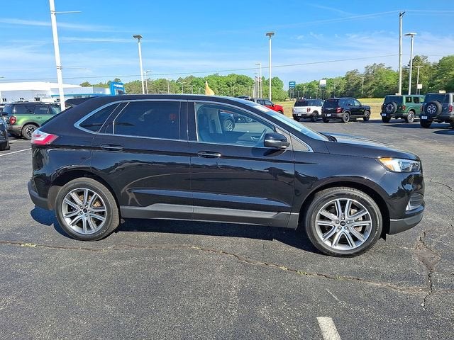 2023 Ford Edge Titanium