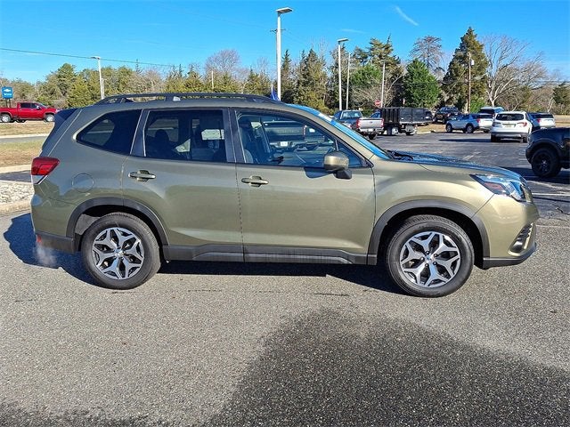2024 Subaru Forester Premium